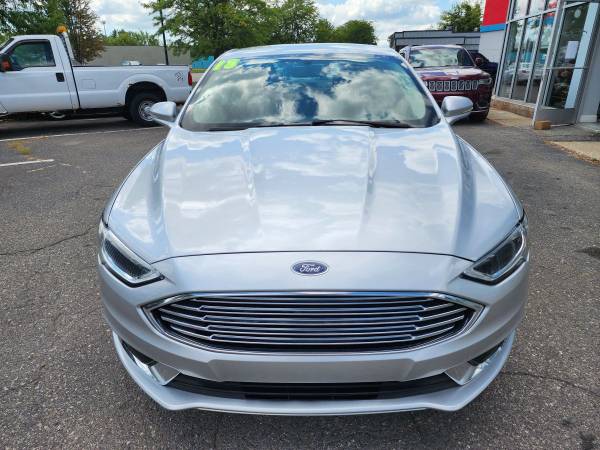 2018 Ford, dovoz USA — foto 2 z 12