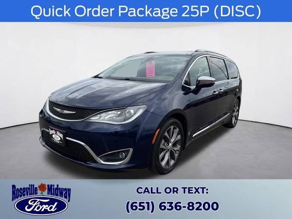 2017 Chrysler, dovoz USA — foto 3 z 12