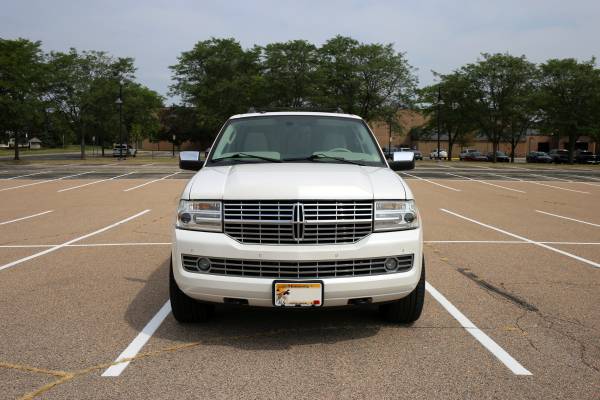 2012 Lincoln, dovoz USA — foto 3 z 12