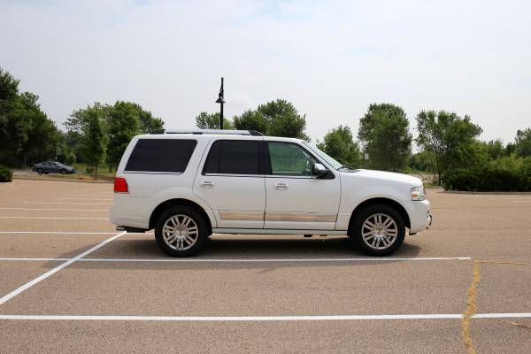 2012 Lincoln, dovoz USA — foto 4 z 12