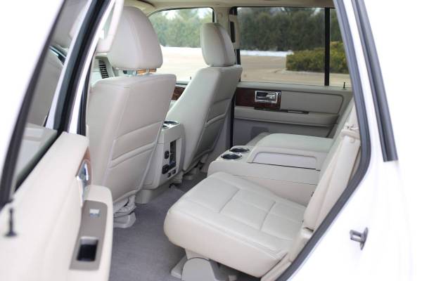 2012 Lincoln, dovoz USA — foto 7 z 12