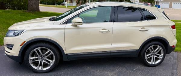 2018 Lincoln, dovoz USA — foto 2 z 12