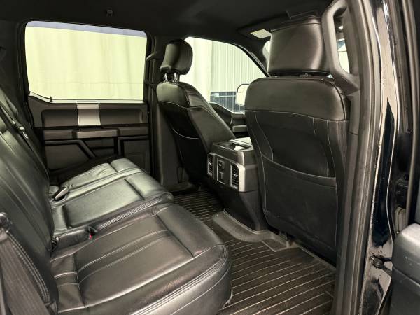 2016 Ford, dovoz USA — foto 10 z 12