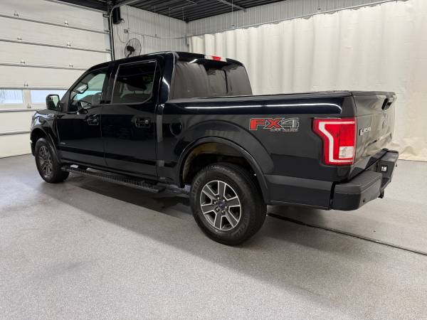 2016 Ford, dovoz USA — foto 6 z 12