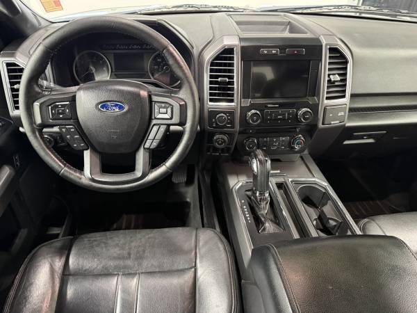 2016 Ford, dovoz USA — foto 7 z 12