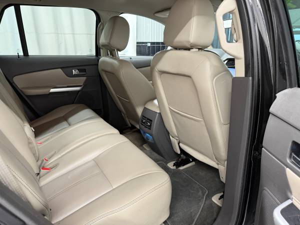 2013 Ford, černá, dovoz USA — foto 10 z 12