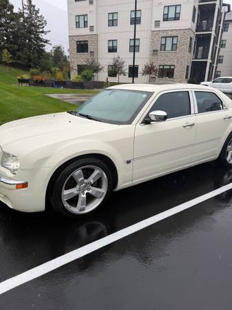 2005 Chrysler, dovoz USA — foto 9 z 12