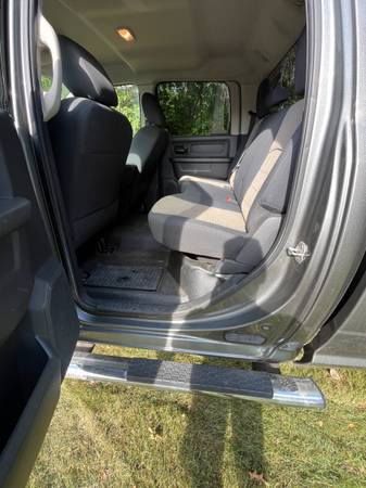 2012 Dodge, dovoz USA — foto 10 z 12