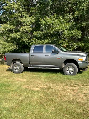 2012 Dodge, dovoz USA — foto 3 z 12