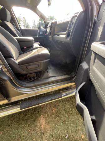 2012 Dodge, dovoz USA — foto 9 z 12