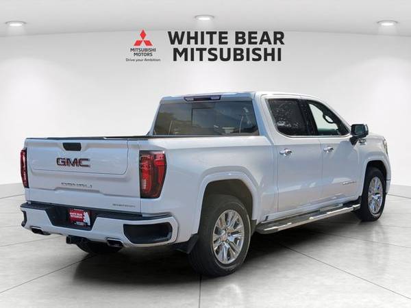 2022 GMC, dovoz USA — foto 5 z 12