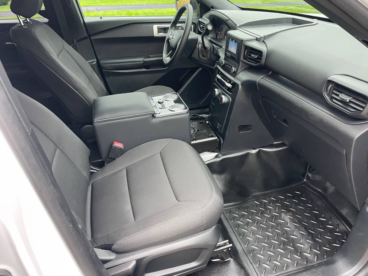 2020 Ford, dovoz USA — foto 12 z 12