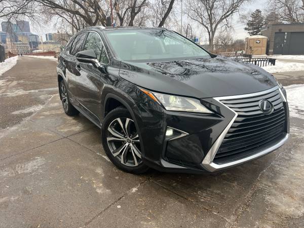 2019 Lexus, dovoz USA — foto 7 z 12