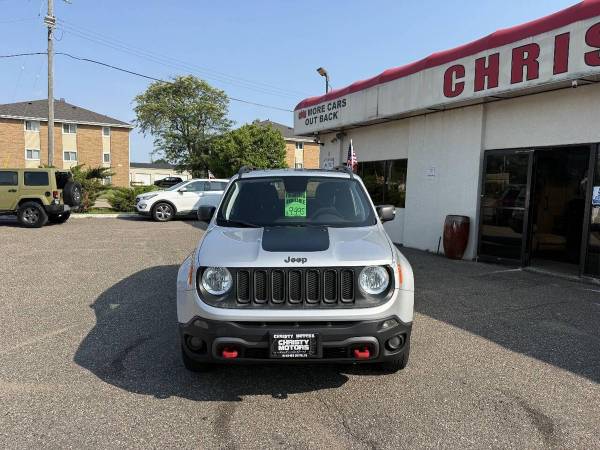 2018 Jeep, dovoz USA — foto 2 z 9