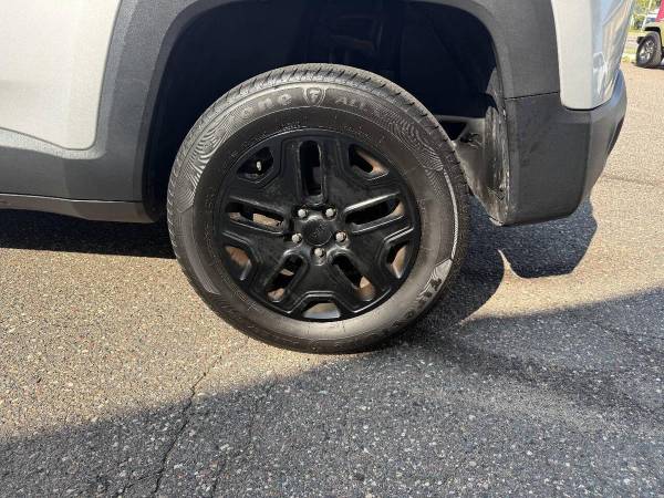 2018 Jeep, dovoz USA — foto 9 z 9