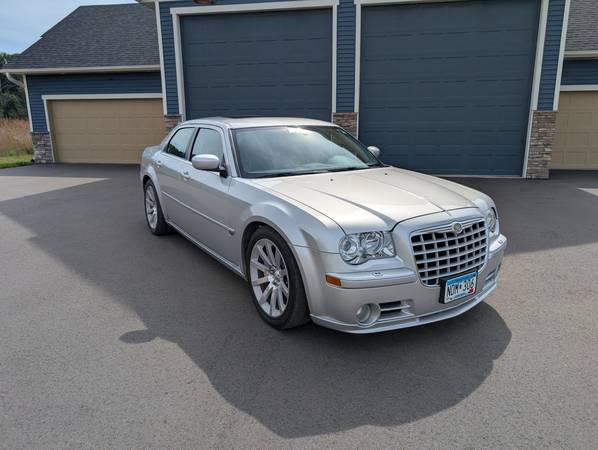 2006 Chrysler, dovoz USA — foto 3 z 12
