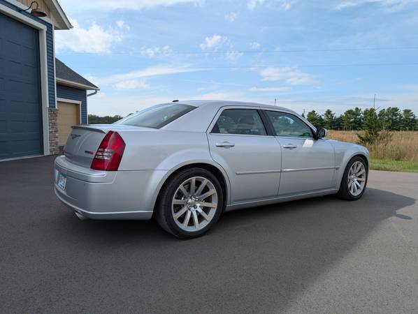 2006 Chrysler, dovoz USA — foto 4 z 12
