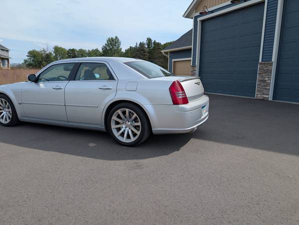 2006 Chrysler, dovoz USA — foto 6 z 12