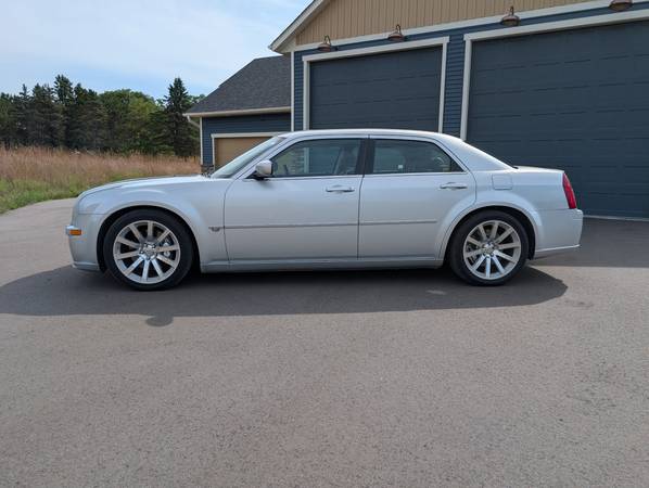 2006 Chrysler, dovoz USA — foto 7 z 12