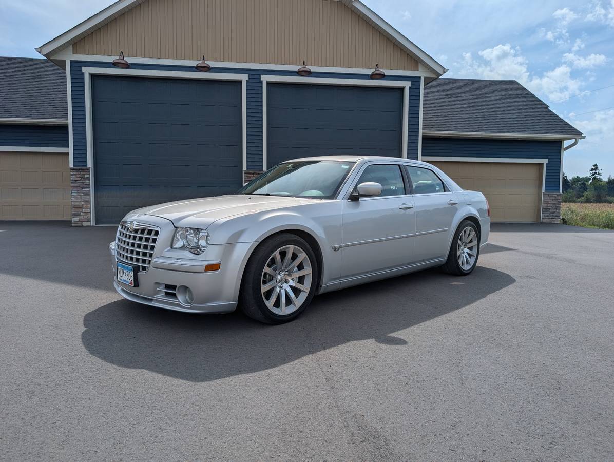 2006 Chrysler, dovoz USA — foto 8 z 12