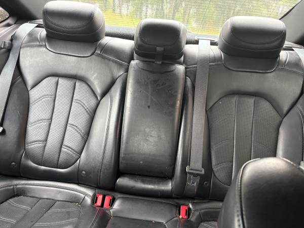 2016 Chrysler, dovoz USA — foto 9 z 9