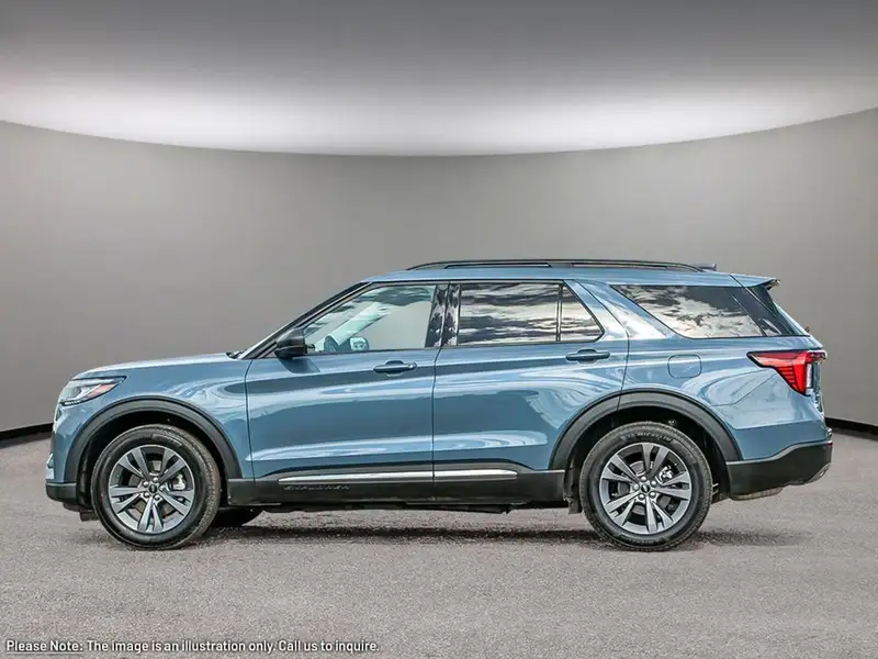 2026 Ford Explorer Active w/200A Pkg, 10 km, dovoz Kanada — foto 3 z 12
