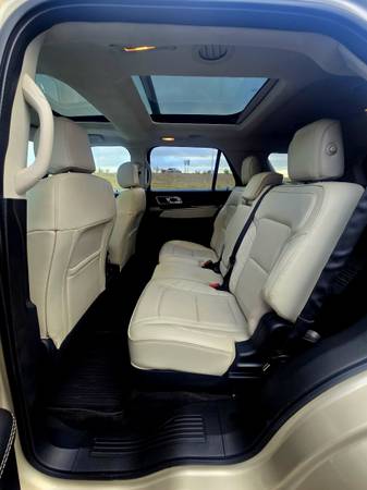 2017 Ford, dovoz USA — foto 10 z 12