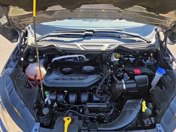 2019 Ford, dovoz USA — foto 8 z 8