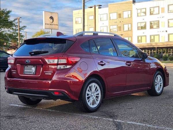 2017 Subaru, dovoz USA — foto 8 z 11