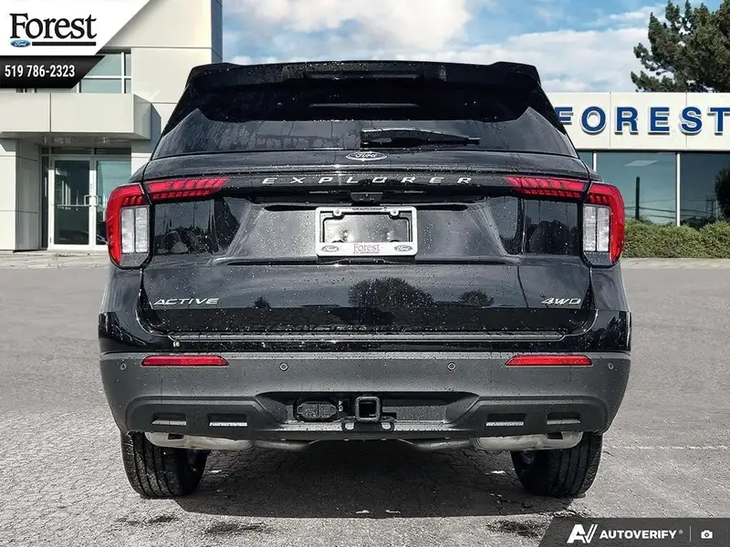 2026 Ford Explorer Active w/200A Pkg, černá, 12 km, dovoz Kanada — foto 5 z 12