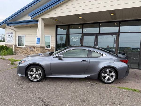 2015 Lexus, dovoz USA — foto 2 z 12