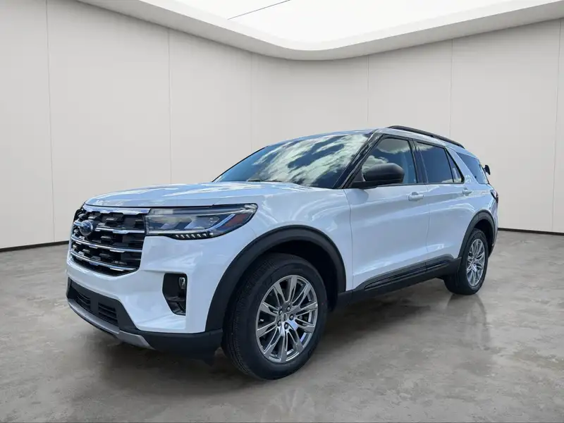 2026 Ford Explorer Active w/200A Pkg, bílá, 30 km, dovoz Kanada — foto 3 z 12