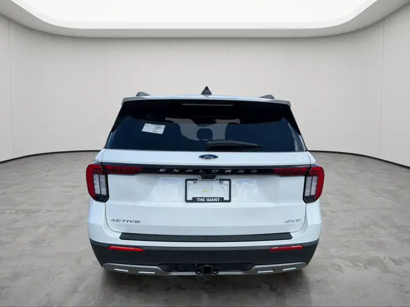 2026 Ford Explorer Active w/200A Pkg, bílá, 30 km, dovoz Kanada — foto 7 z 12