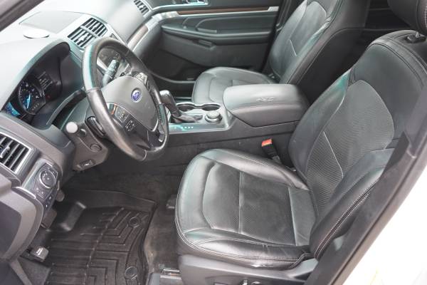 2016 Ford, dovoz USA — foto 11 z 12