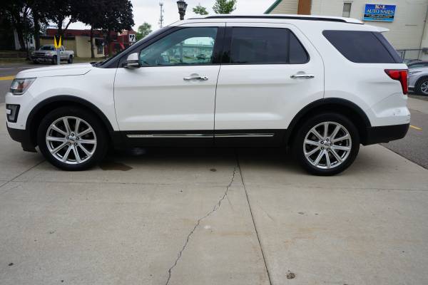 2016 Ford, dovoz USA — foto 4 z 12