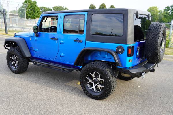 2016 Jeep, dovoz USA — foto 9 z 12