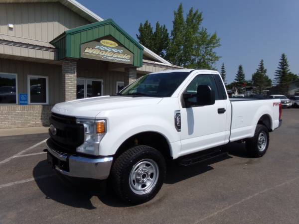 2021 Ford, dovoz USA — foto 2 z 12