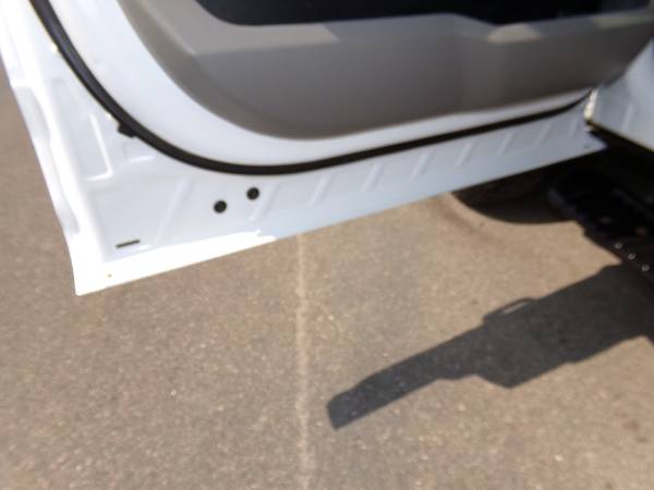 2021 Ford, dovoz USA — foto 9 z 12