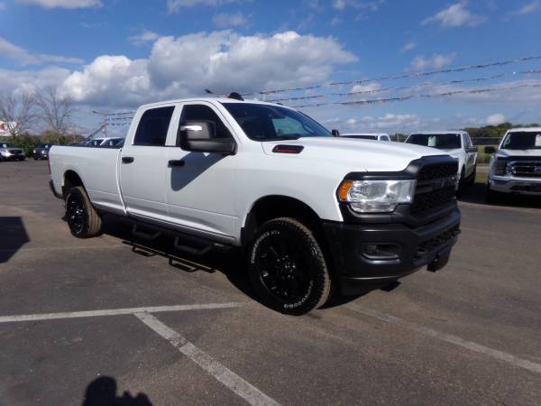 2023 Dodge, dovoz USA — foto 1