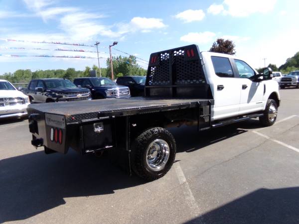 2022 Ford, dovoz USA — foto 4 z 12