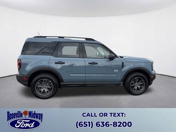 2022 Ford, dovoz USA — foto 9 z 12