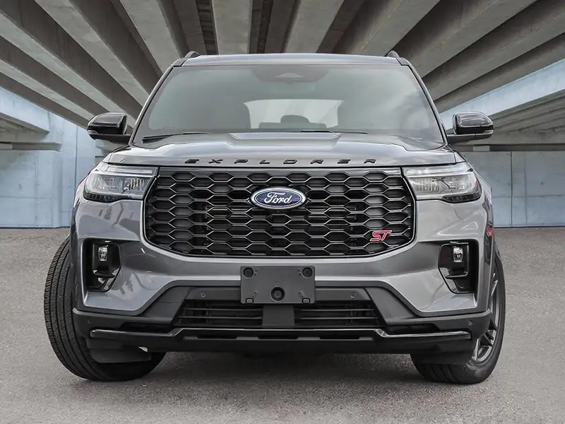 2026 Ford Explorer ST, šedá, 10 km, dovoz Kanada — foto 2 z 10