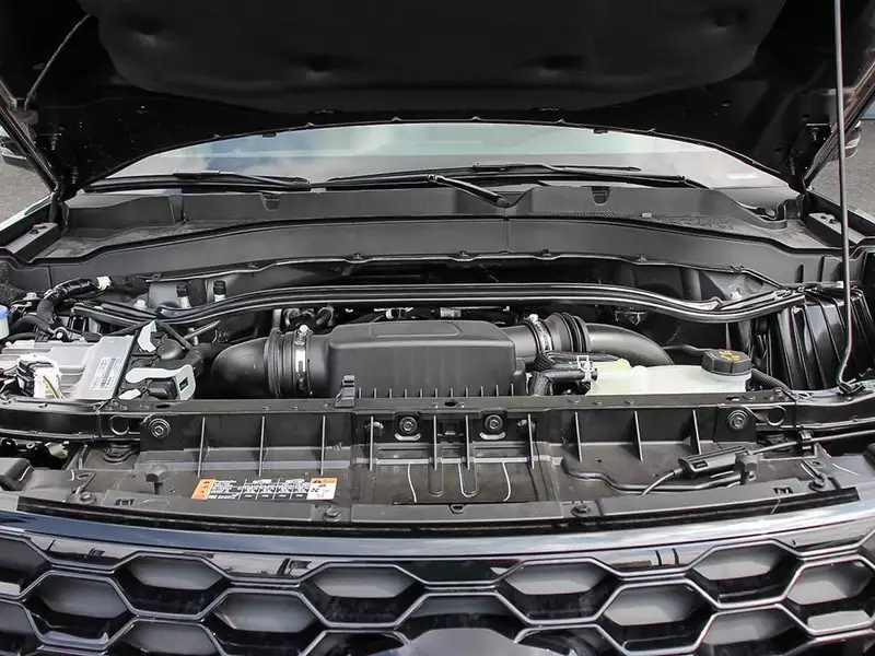 2026 Ford Explorer ST, šedá, 10 km, dovoz Kanada — foto 6 z 10