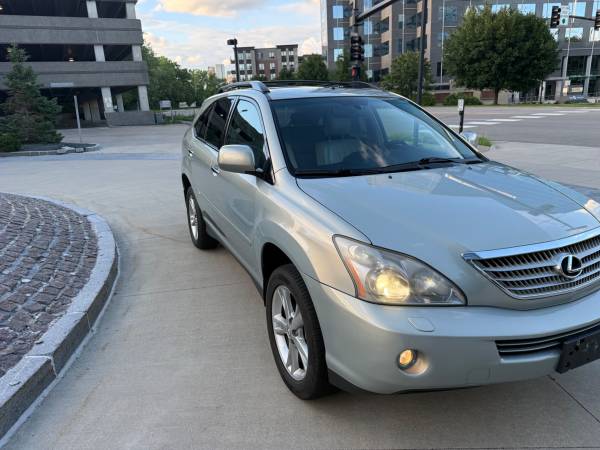 2008 Lexus, dovoz USA — foto 2 z 12
