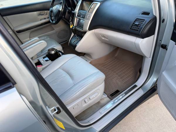 2008 Lexus, dovoz USA — foto 5 z 12