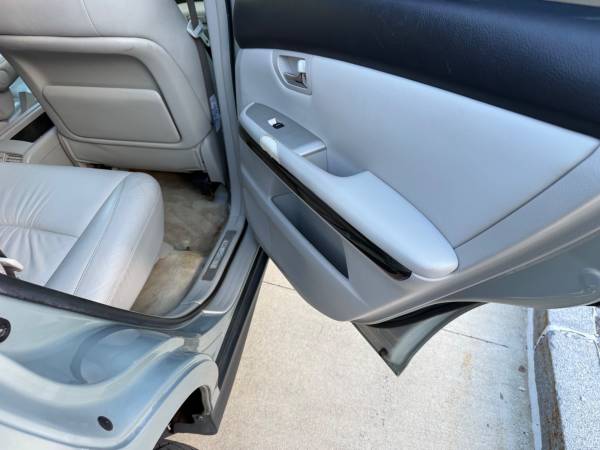 2008 Lexus, dovoz USA — foto 6 z 12