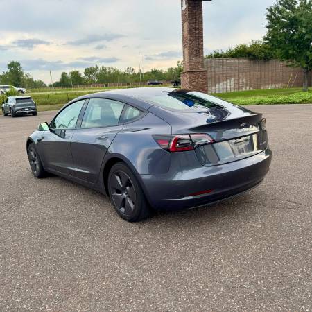 2023 Tesla, dovoz USA — foto 7 z 12