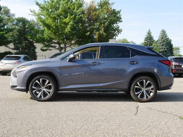 2016 Lexus, dovoz USA — foto 4 z 12