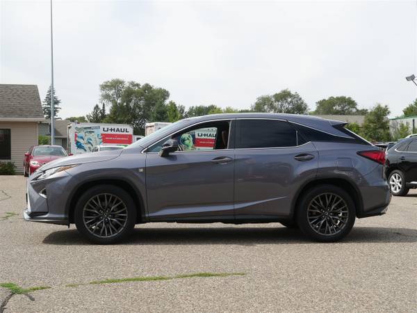 2016 Lexus, dovoz USA — foto 4 z 12