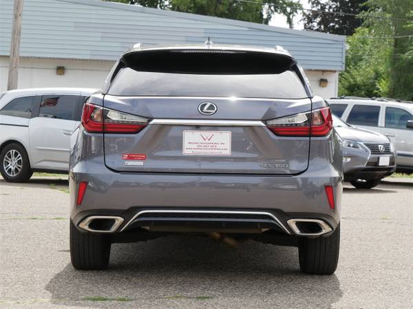 2016 Lexus, dovoz USA — foto 6 z 12